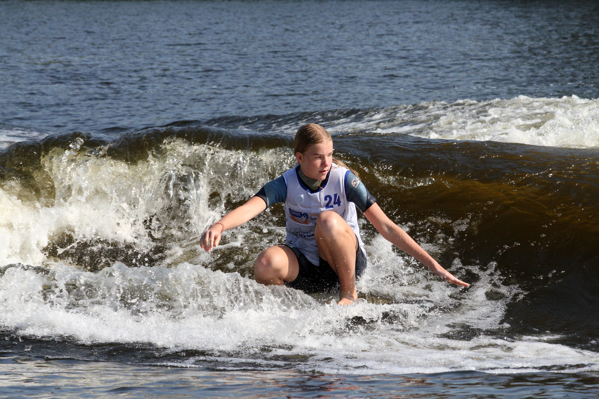 Спорт успешных людей: как прошел чемпионат по вейксерфингу в Киеве (фото)